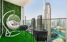 Skyline Serenity Holiday Home I Burj Khalifa Bliss I 4 Bedroom Apartments I Burj Khalifa & Fountain Views I Free Gym, Pool, Parking And Wifi